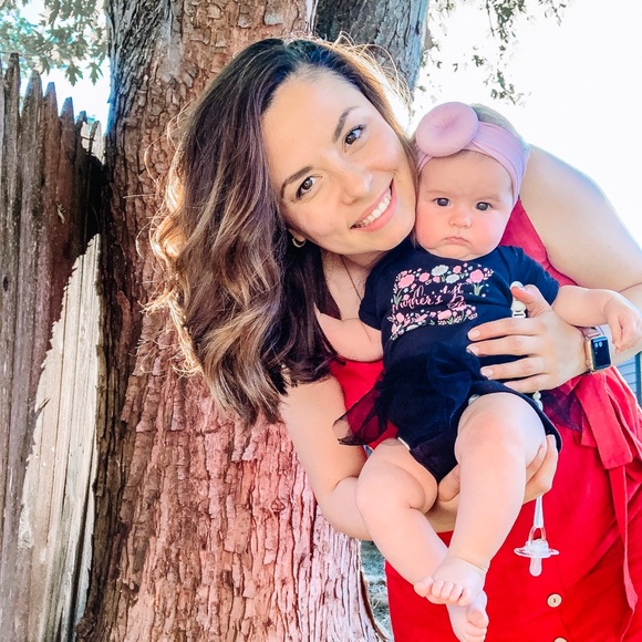 Meet your Posher, Ana - Picture 1 of 1